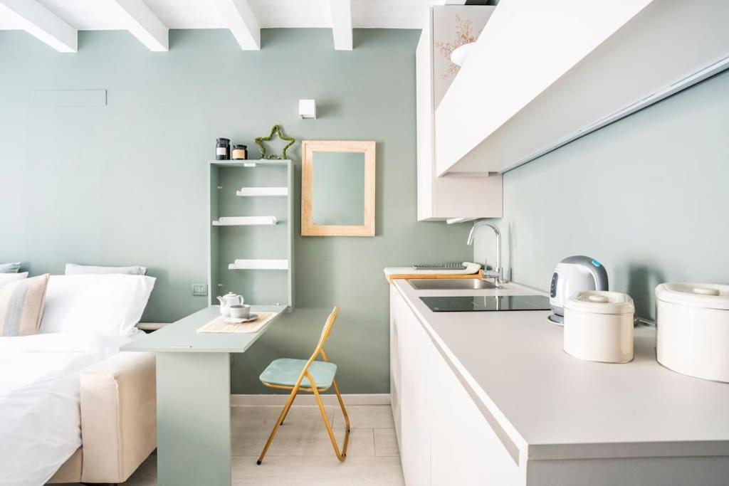Bergamo Center Suite Mia - Modern & Green + Wifi Bagian luar foto